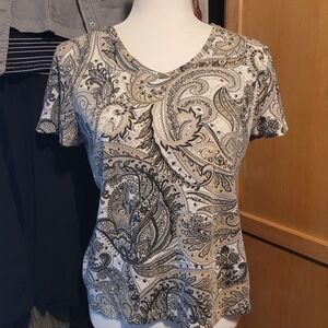 Croft & Barrow Black and White Paisley Short Sleeve Top